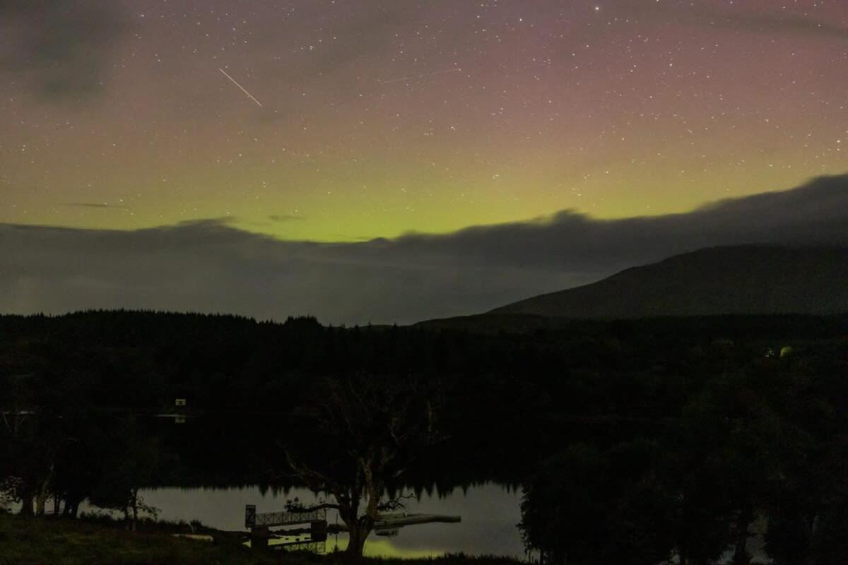 New Build Lodge With Stunning Views Of Loch Awe Hayfield  Kültér fotó