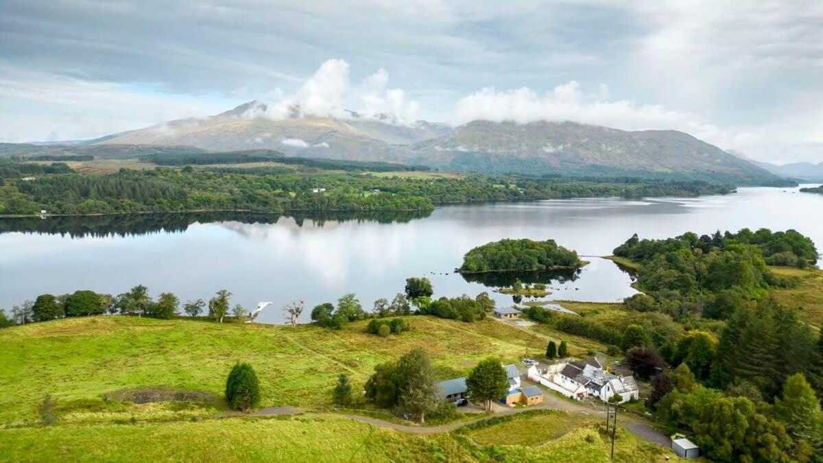 New Build Lodge With Stunning Views Of Loch Awe Hayfield  Kültér fotó