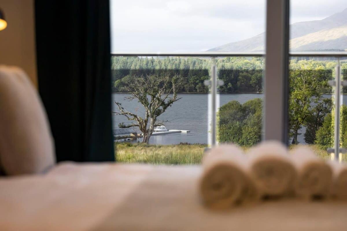 New Build Lodge With Stunning Views Of Loch Awe Hayfield  Kültér fotó